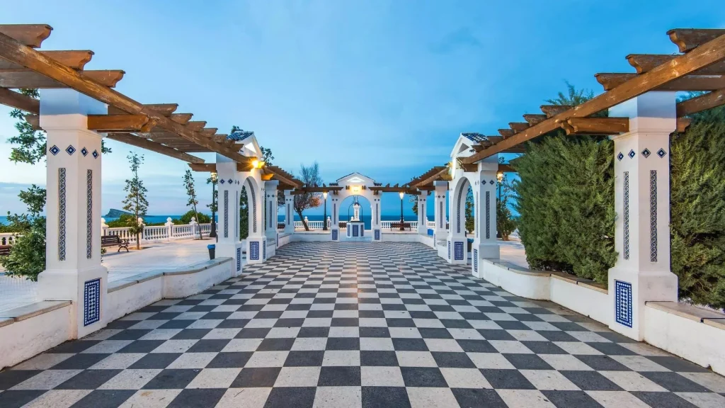 From FOMO to JOMO: Benidorm as a destination to truly switch off - Climia Hotels