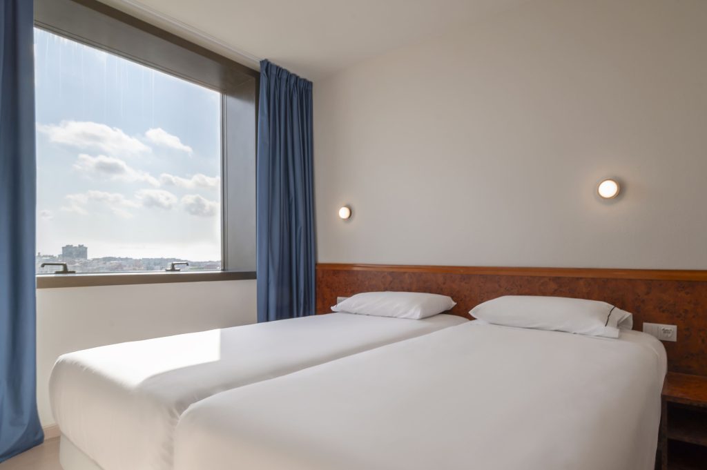 Apartamentos Hesperia Barcelona Sant Joan - Hesperia Hoteles