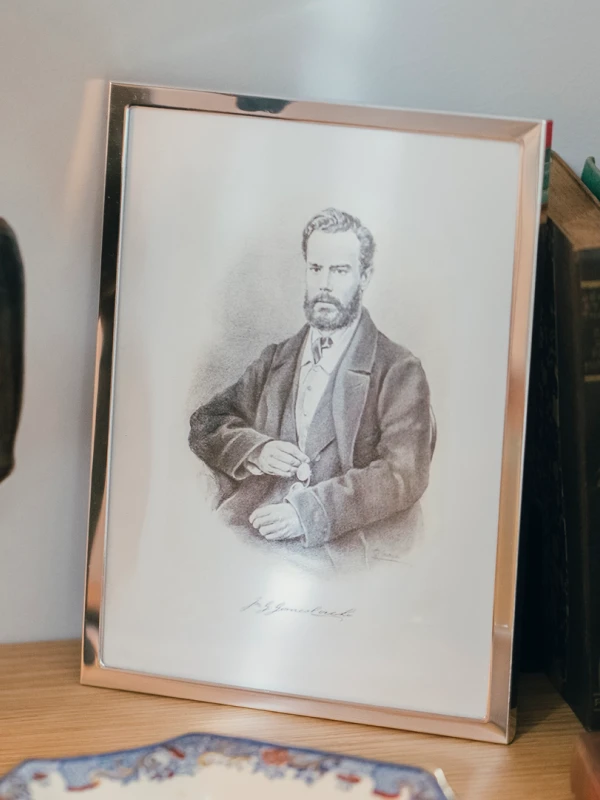 Júlio Diniz - Torel Palace Porto