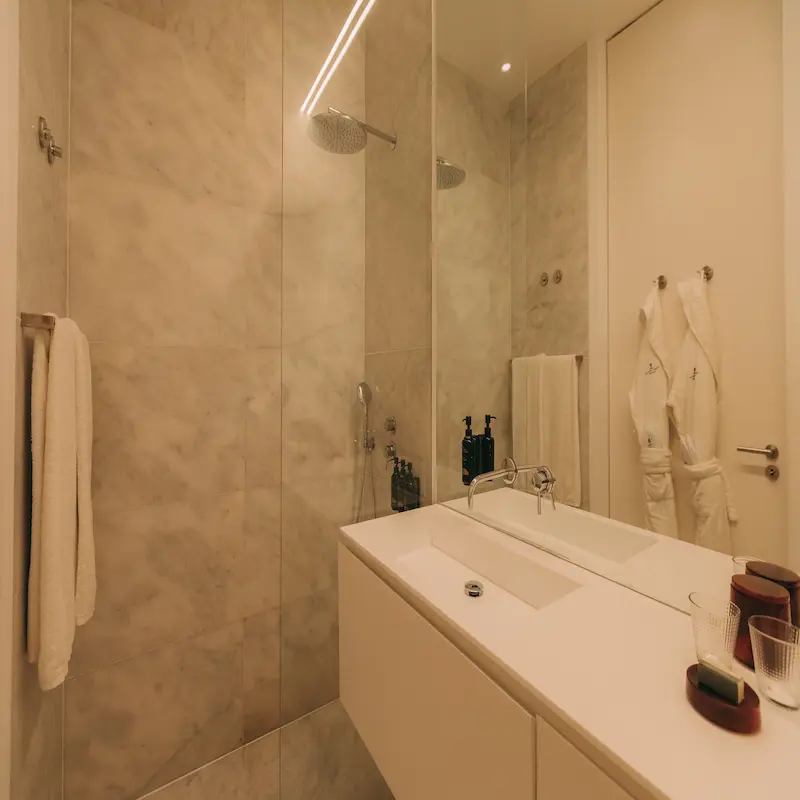 Bathroom of Torel Palace Lisbon, a luxury boutique palace hotel with a MICHELIN Star restaurant in the heart of Lisbon, with outstanding views over the city