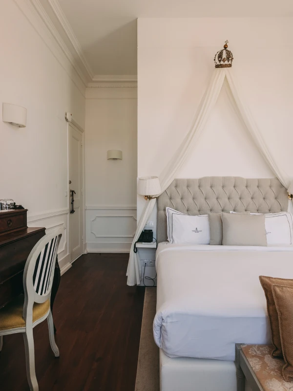 Inês de Castro - Torel Palace Lisbon