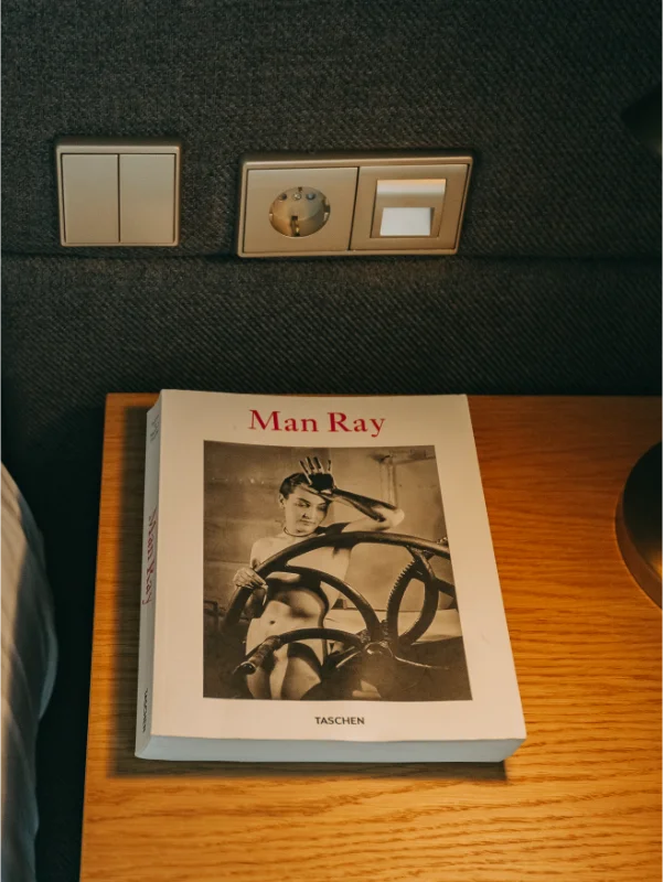 Man Ray - Torel Avantgarde