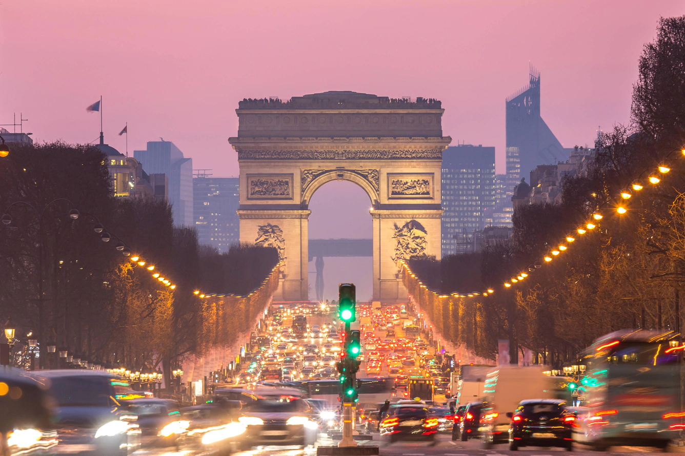 Location - Paris La Defense Grand Hotel 1