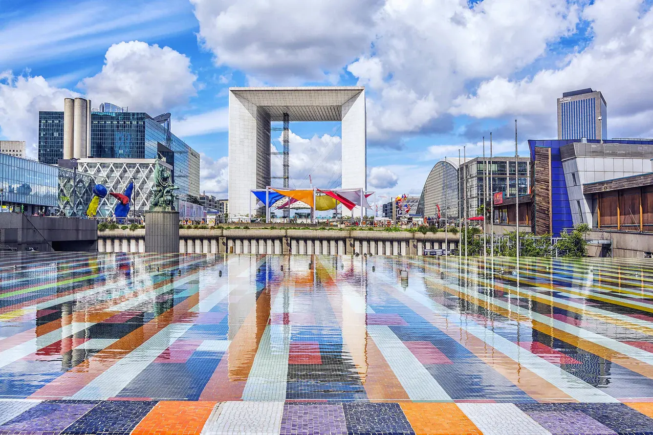 Location - Paris La Defense Grand Hotel 1