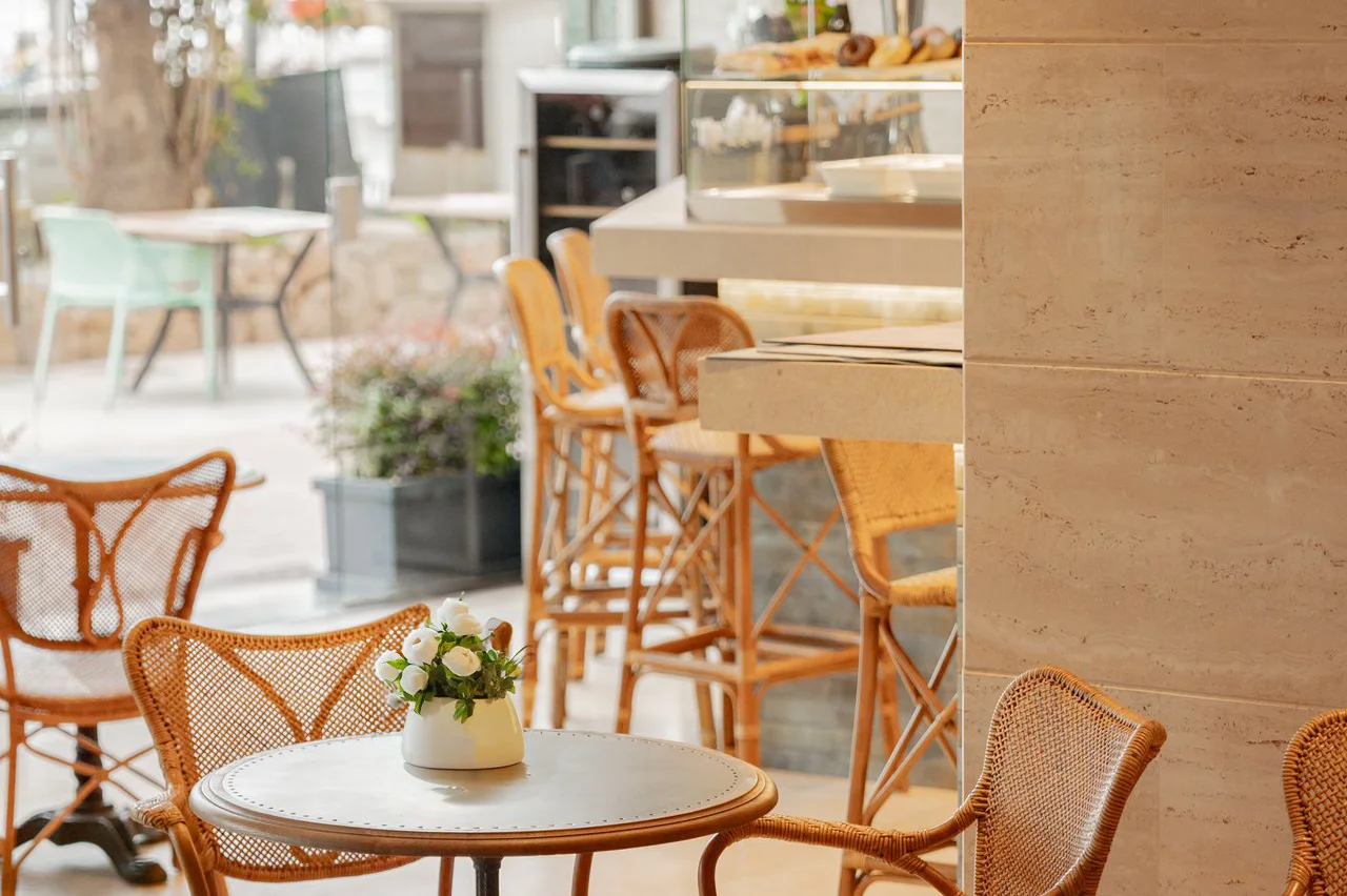 Cafeter&iacute;a del lobby del Hotel Miramar en Lloret de Mar