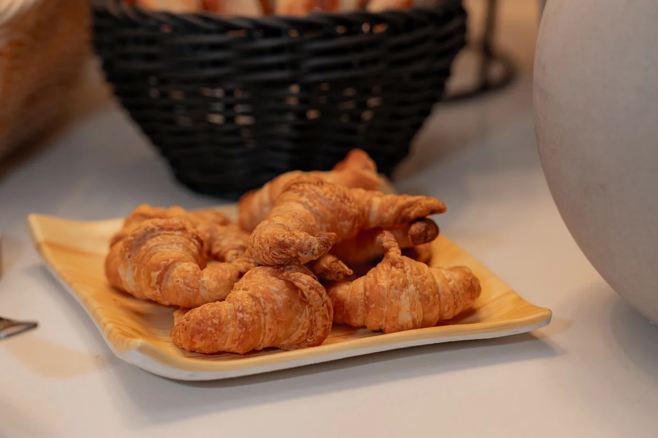 Cruasanes en el desayuno buffet del Hotel Miramar