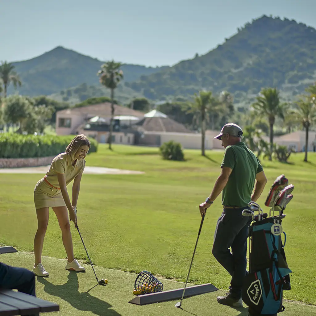 Perfecciona tu juego en las Academias de golf y fútbol de La Manga Club - La Manga Club