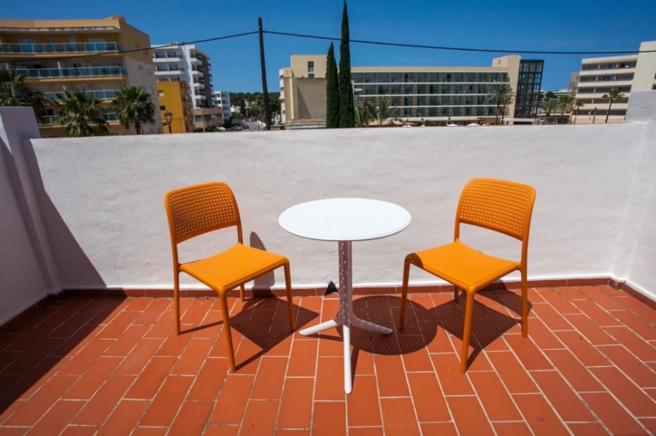 Hostal Los Pinos - Garden Hotels