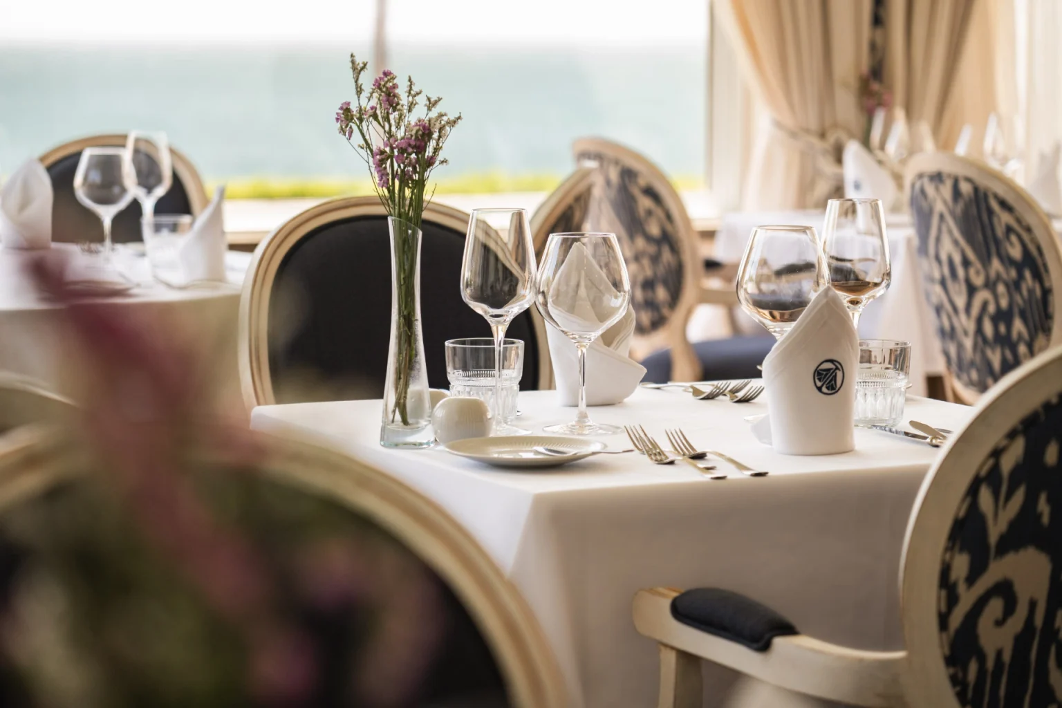Hospitality-restaurant-ba
