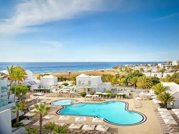 Hotel Lava Beach