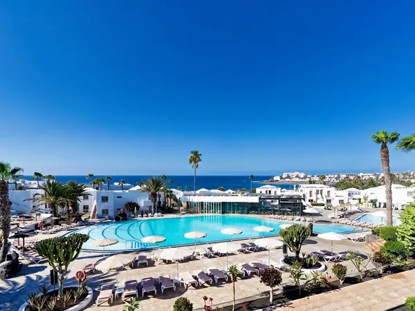 Hotel Lava Beach