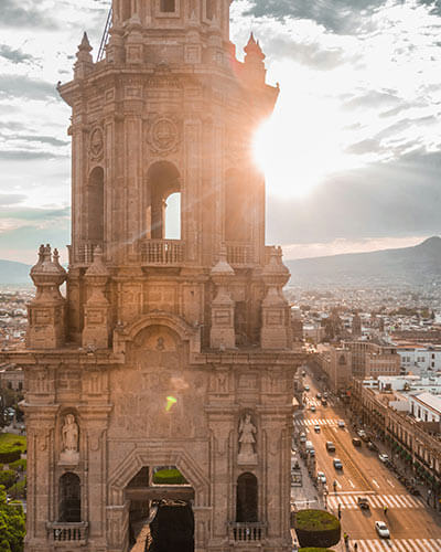 EM Hotels - EM Hotels