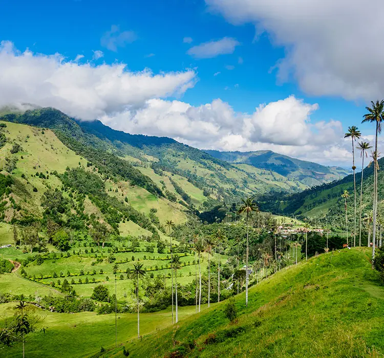 EM Hotels - EM Hotels