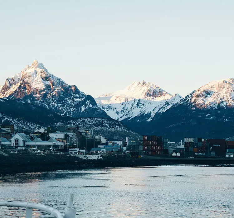 EM Hotels - EM Hotels