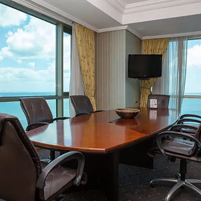 EM Hotels - EM Hotels