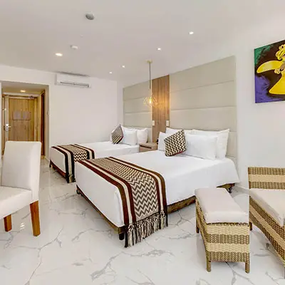 EM Hotels - EM Hotels