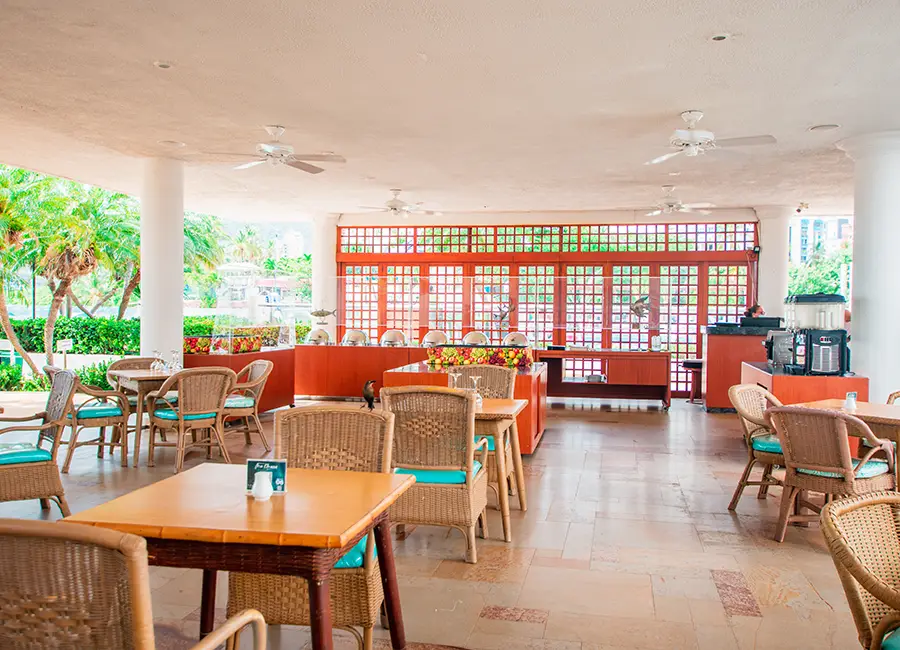 Tamaca Beach Resort - EM Hotels