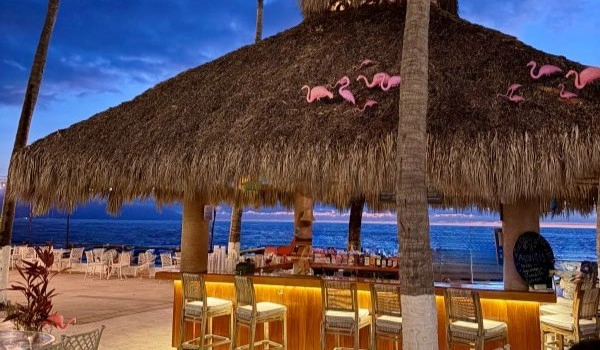 barefoot bar costa sur all inclusive resort puerto vallarta