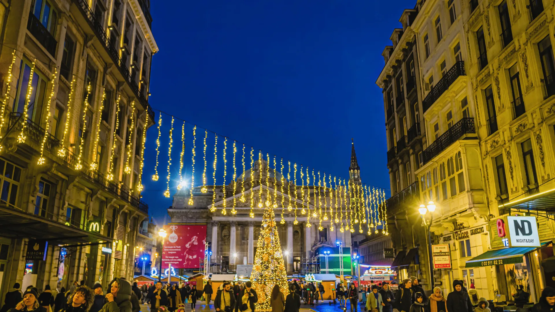 The Winter Wonders Market in Brussels, one evening in December