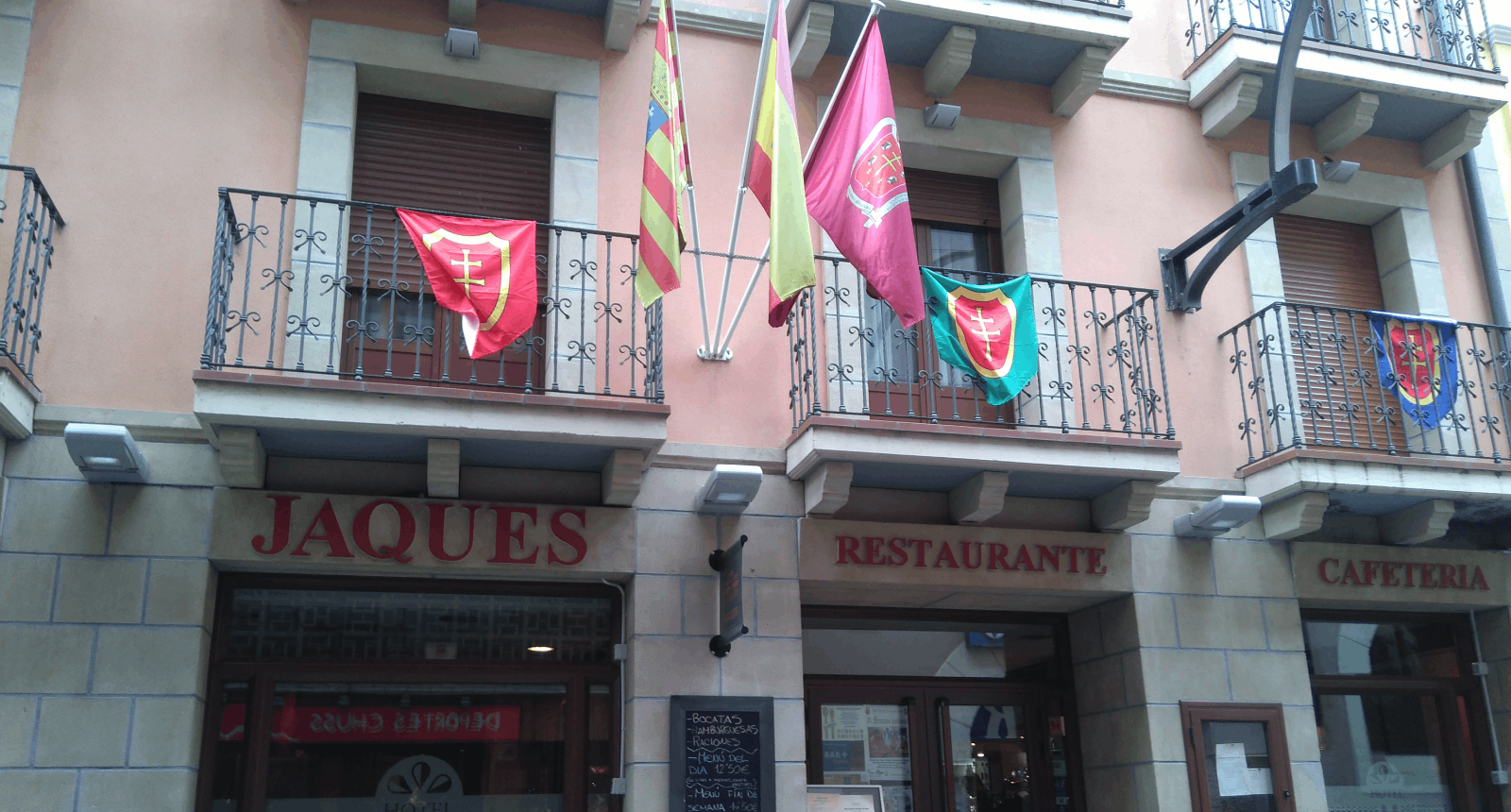 Contacte - Hotel Jaqués en Jaca, Huesca