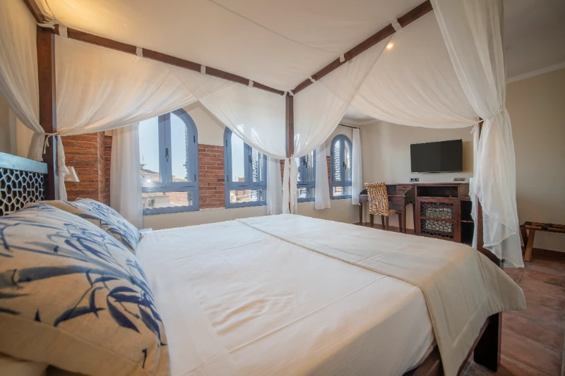 Corporate - Hotel La Grava en El Morell, Tarragona | Web Oficial
