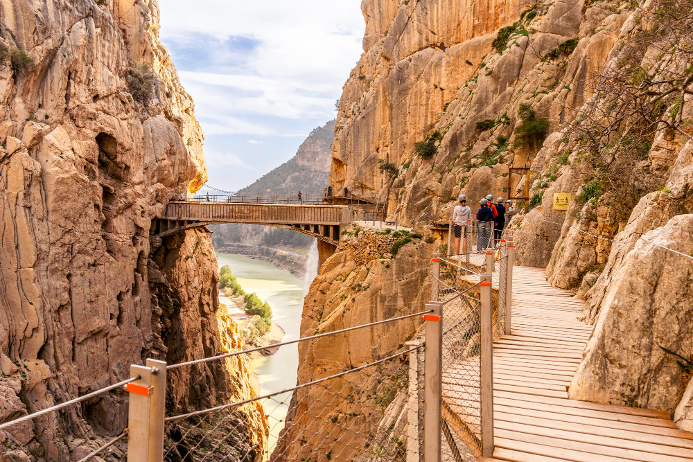 Qué hacer en la provincia de Málaga: rincones imprescindibles, pueblos con encanto y experiencias únicas - Spirit Hotels&Apartments