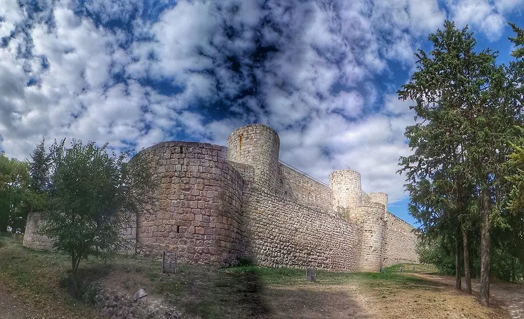 Castillo de Burgos, monumentos imprescindibles de Burgos