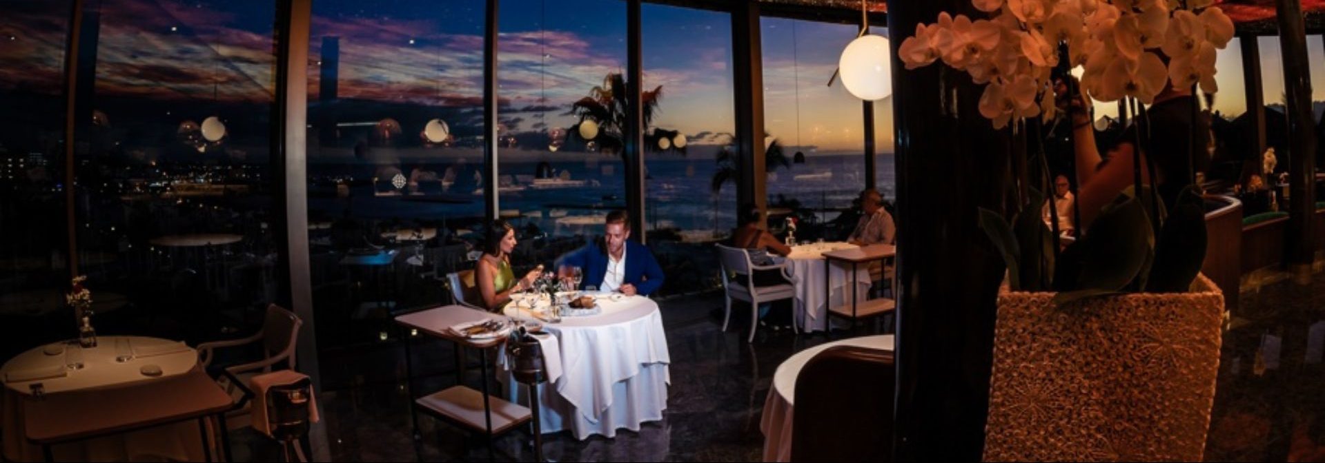 ¡Nuestro restaurante La Cúpula reabre el 5 de agosto! - Restaurante La Cúpula