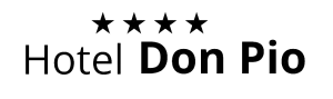 Logo del Hotel Don Pío con cuatro estrellas negras encima del nombre.