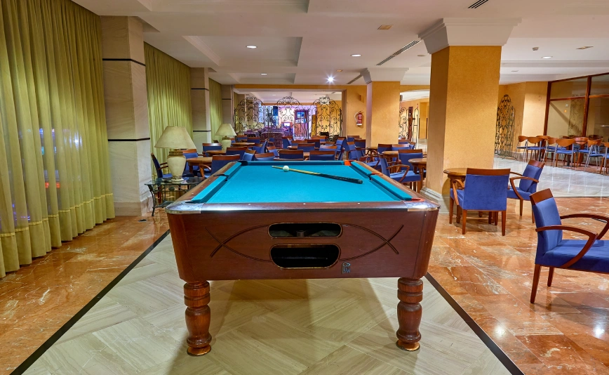 Zentral Center Hotel | Web Oficial