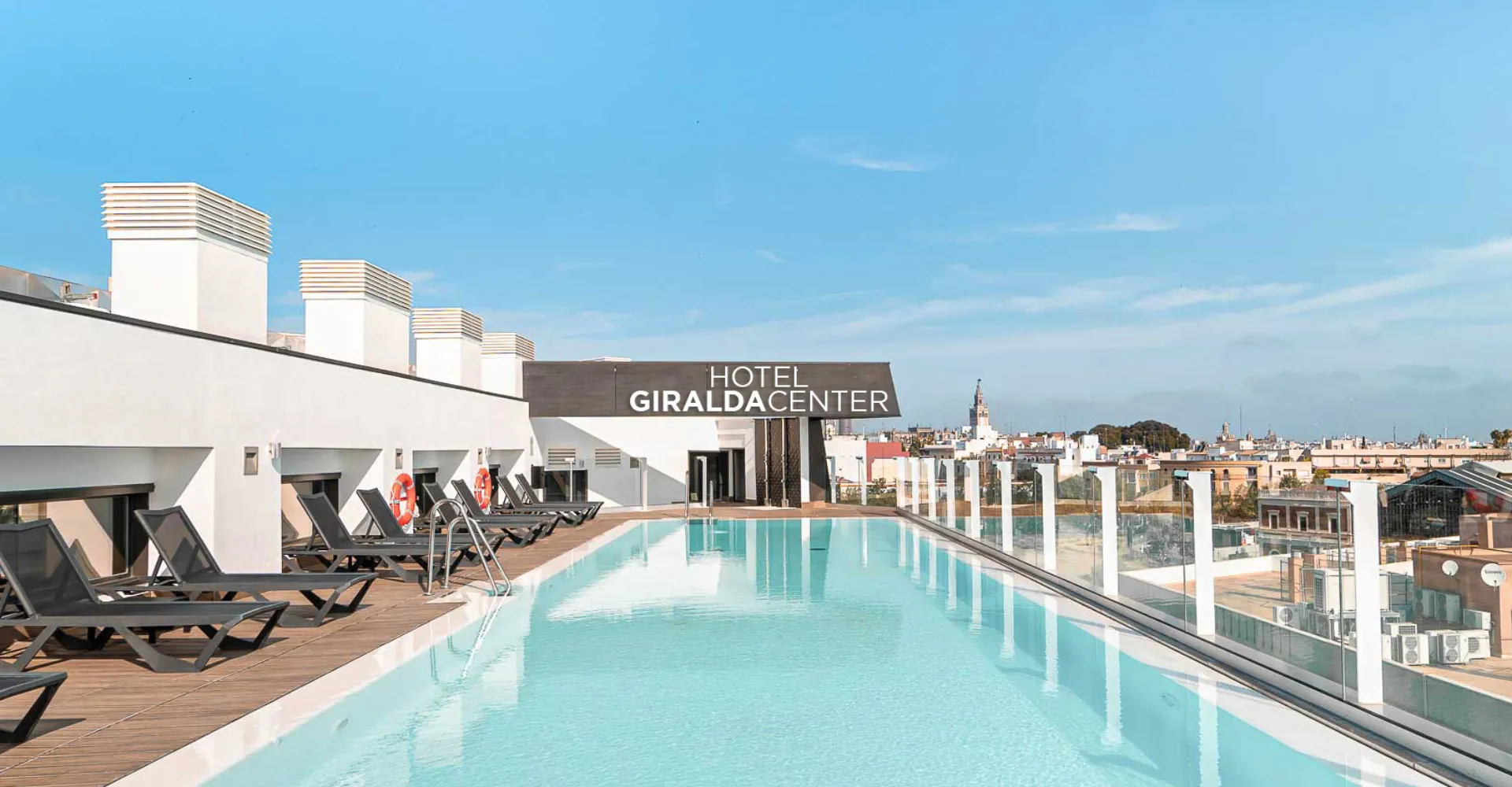 Terraza - Hotel Giralda Center - Hoteles Center