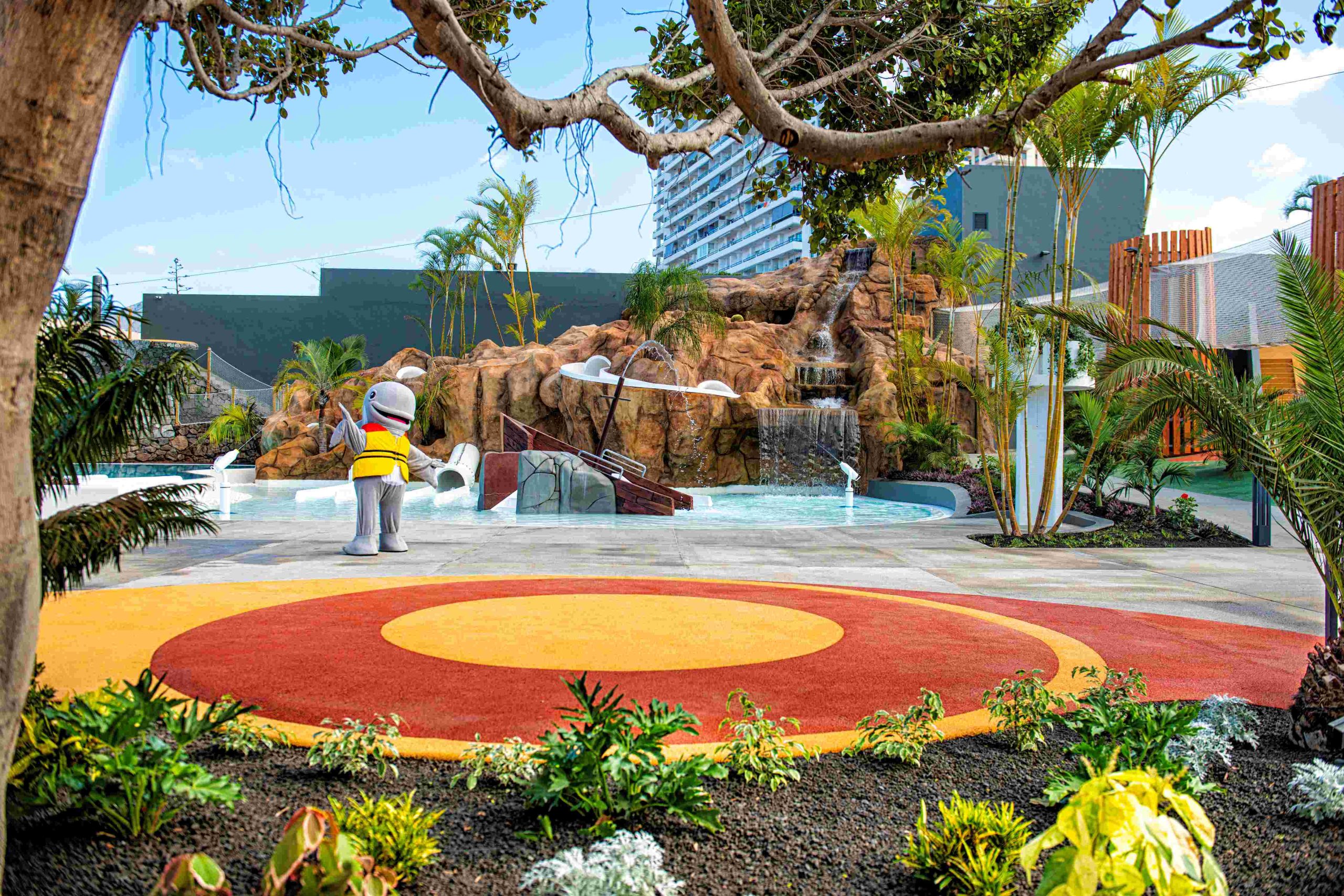 RoniAventura - hotelrocanivaria2025