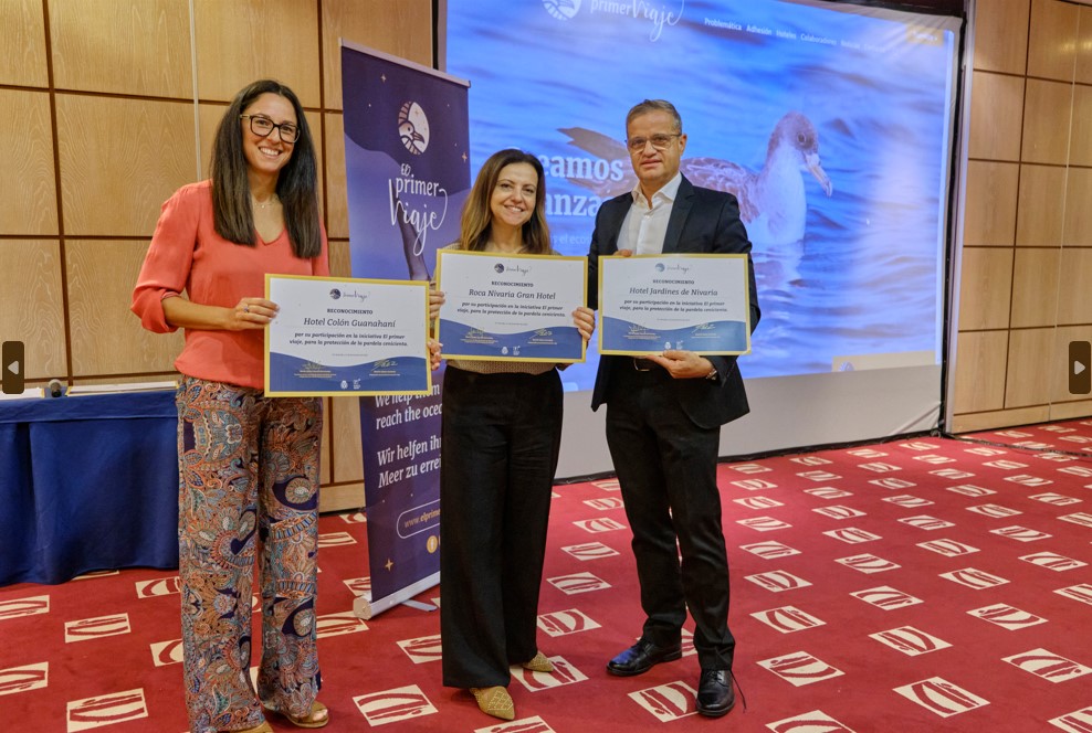 Entrega de distinciones de la iniciativa El Primer Viaje - Adrian Hoteles