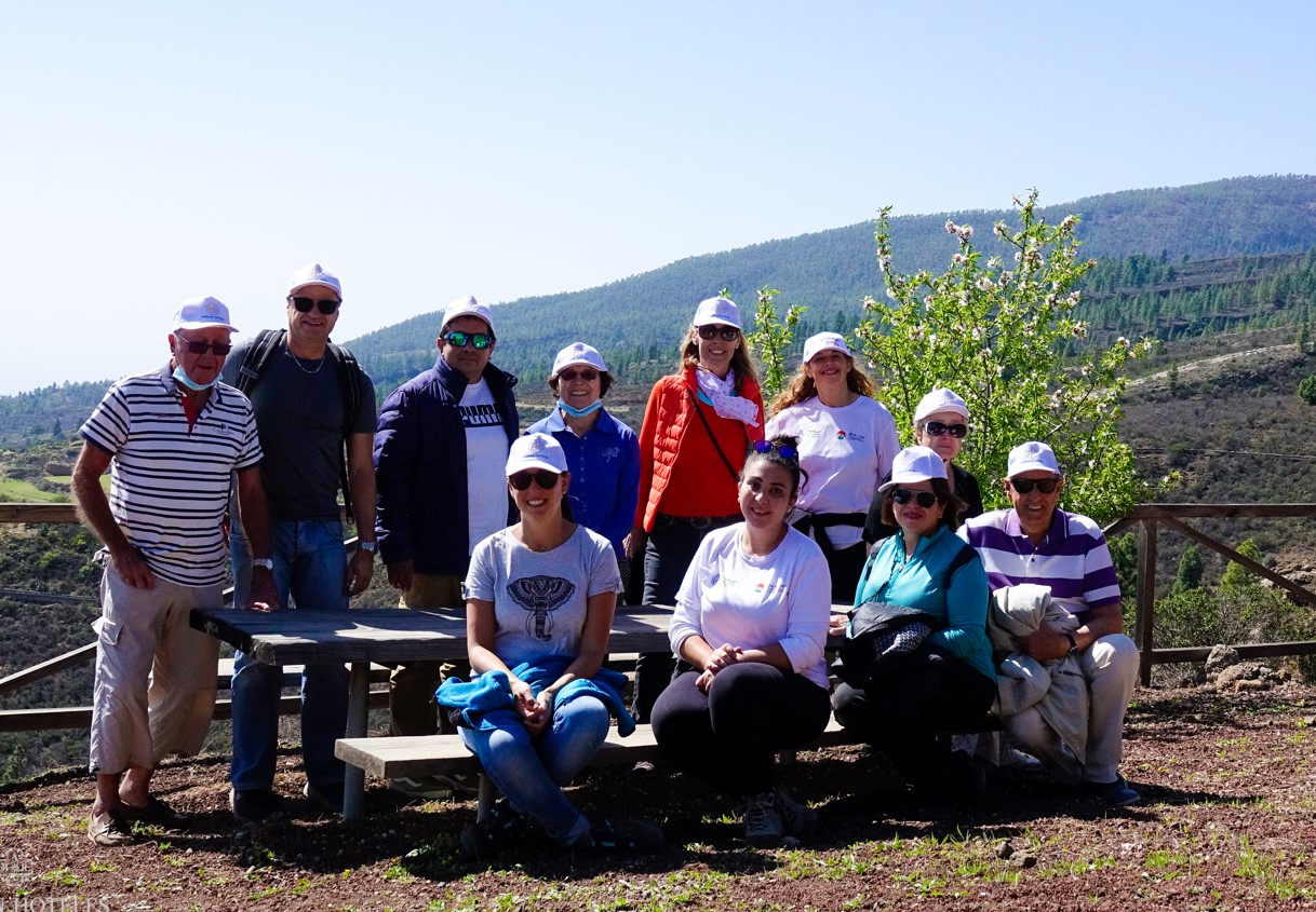 Adrián Hoteles participa en una acción de recuperación forestal en los altos de Fasnia - Adrian Hoteles