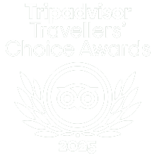 Logo de TripAdvisor Travellers' Choice Awards 2025 con un búho.