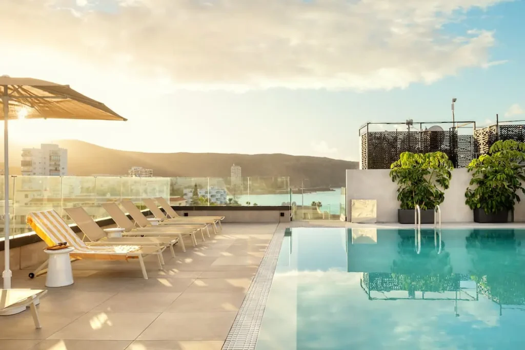 Daypass - Reveron Plaza