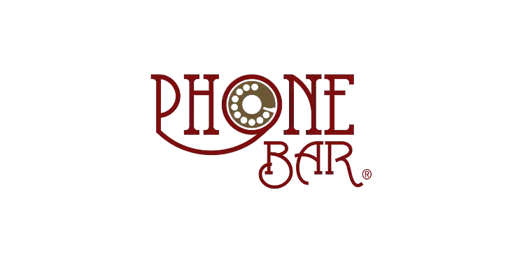 Logotipo "Phone Bar" en letras rojas, con una imagen de disco telef&oacute;nico integrado en la letra "O". Fondo negro.