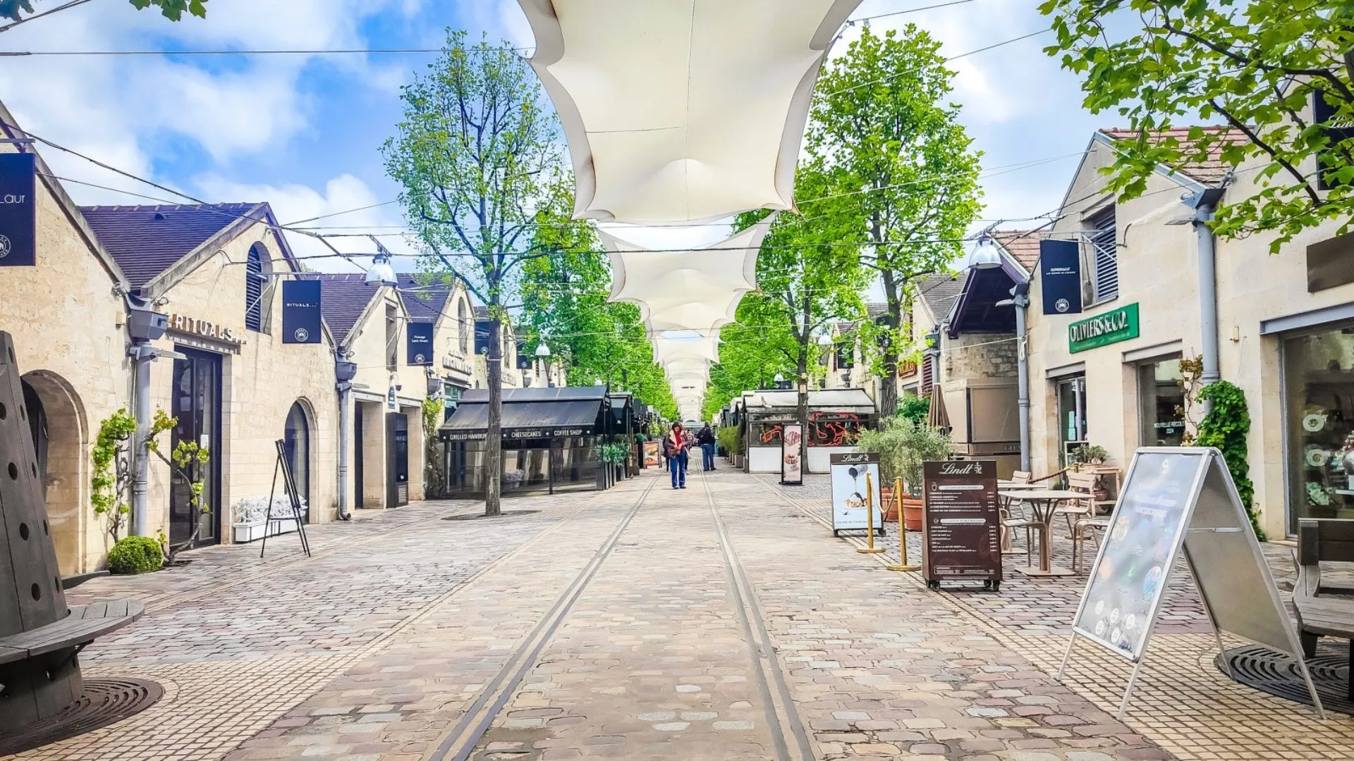 vista calle del village cour saint emilion