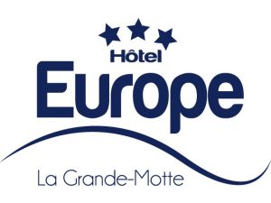 Logo de l'Hôtel Europe à La Grande-Motte, avec trois étoiles et une vague bleue stylisée.