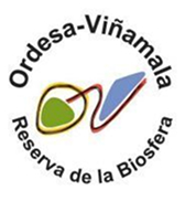 Logo de la Reserva de la Biosfera Ordesa-Vi&ntilde;amala con formas abstractas.