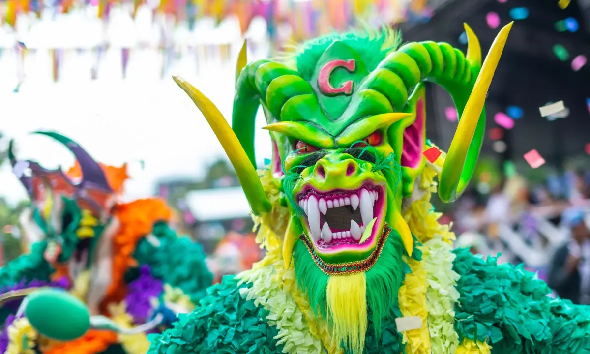Diablo Cojuelo beim dominikanischen Karneval