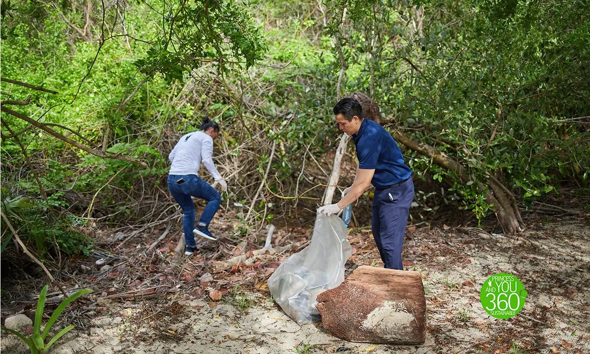 Commitment to Social Responsibility Beach Clean-up Riviera Maya