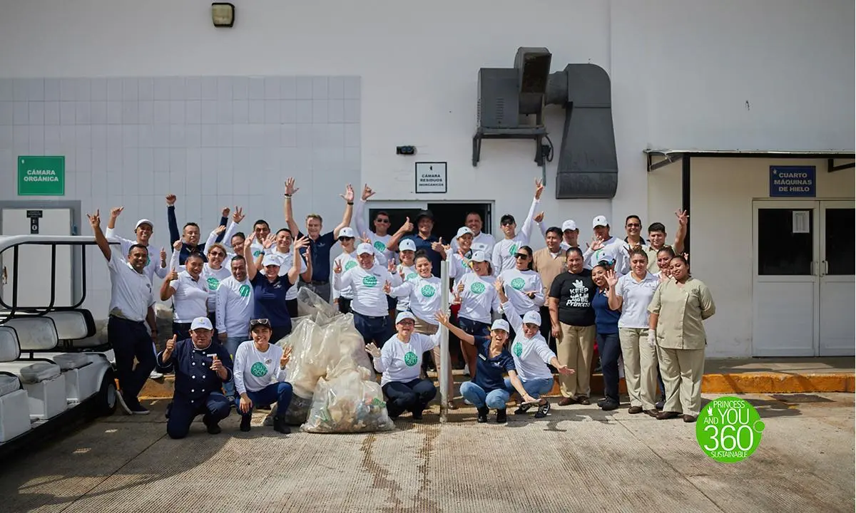 Employee Collaboration Beach Clean-up Riviera Maya