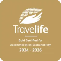 Sello Travelife Gold Certified 2024-2026 por alojamiento sostenible