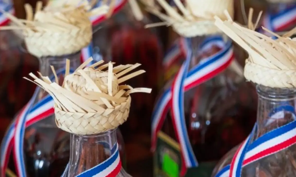 Botellas de Mamajuana