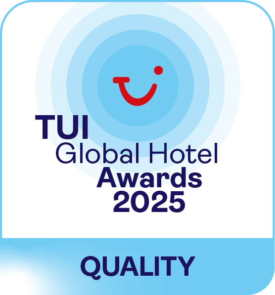 Logo &ldquo;TUI Global Hotel Awards 2025&rdquo; con texto &ldquo;QUALITY&rdquo;.