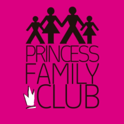 Logo &ldquo;Princess Family Club&rdquo; con siluetas de cinco personas en rosa
