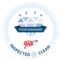 Logo &ldquo;Four Diamond&rdquo; inspeccionado y limpio con sello &ldquo;Inspected Clean&rdquo;.