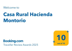 "Premio a Casa Rural Hacienda Montorio: 10/10 en Traveller Review Awards 2025 de Booking.com."