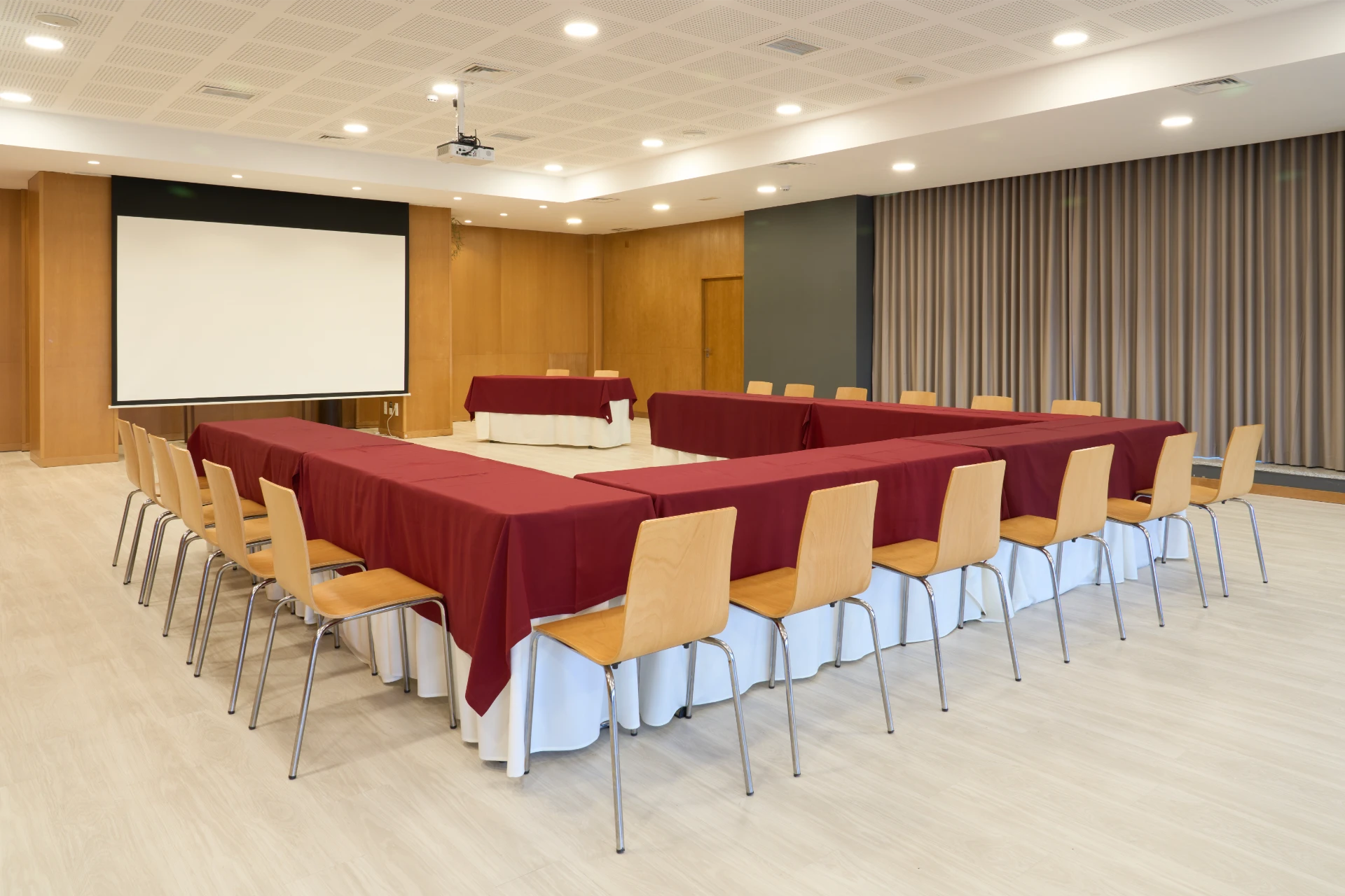 Hotel Versatile: Vivemos a Natureza | Guarda, Portugal | Site Oficial